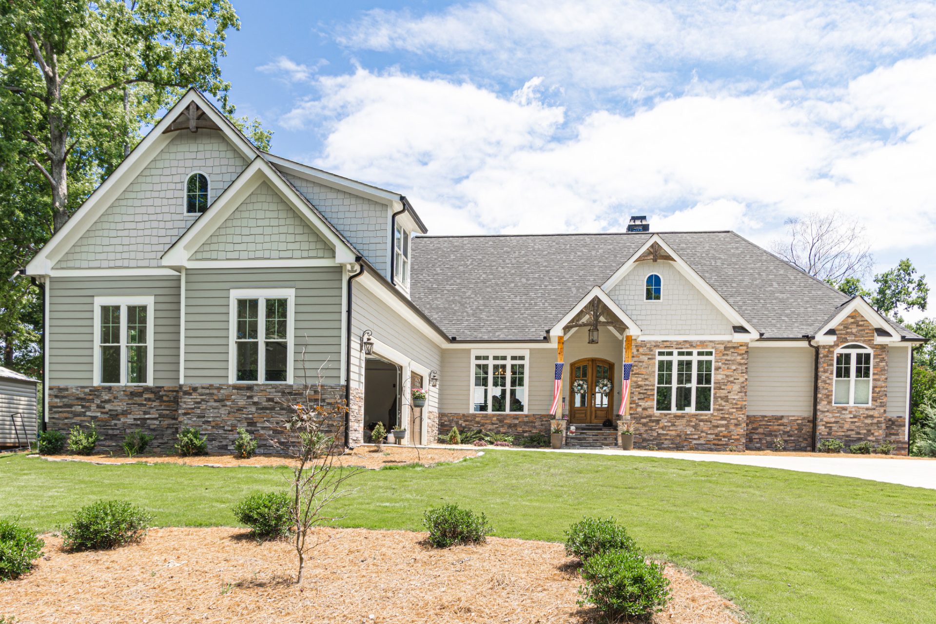 divi service section image 1